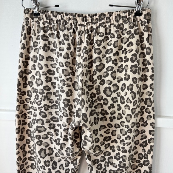 Monrow Leopard Print Cotton Raw Hem Crop Pull on Pants - Picture 10 of 14